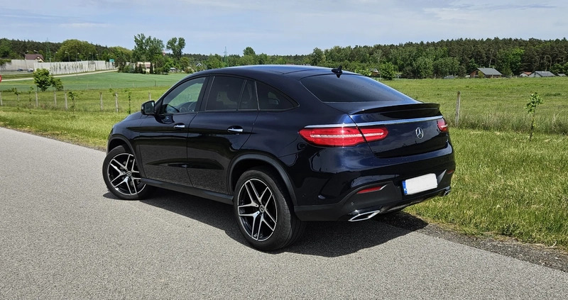 Mercedes-Benz GLE cena 199900 przebieg: 146000, rok produkcji 2019 z Zduny małe 277